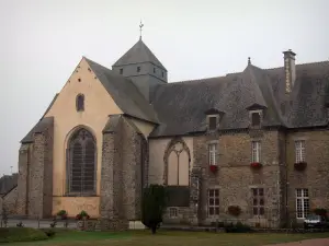 Paimpont - Abbey (Abdij Notre-Dame)