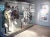 Palacio de los Inválidos - Museo del Ejército: Departamento de las guerras mundiales Dos Exposición