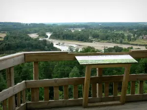 Panorama du Bec d'Allier - Belvédère de Marzy avec vue sur le site naturel de la confluence de la Loire et de l'Allier