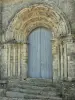 Parthenay - Portail roman de l'église Notre-Dame-de-la-Couldre