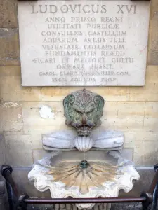 Paysages urbains - Fontaine de la Croix du Trahoir