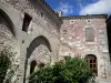 Penne-d'Agenais - Fachadas de casas en la ciudad medieval