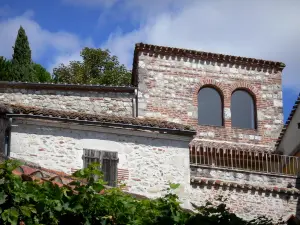 Penne-d'Agenais - Maisons de la cité médiévale