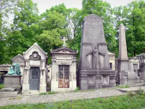 Père-Lachaise cemetery - Graves of the cemetery