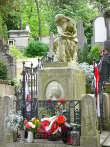 Père-Lachaise cemetery - Tomb of Frederic Chopin, funerary monument