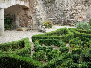 Pérouges - Princes' house: Hortulus (medieval garden) 