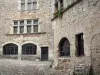 Pérouges - Fassaden des mittelalterlichen Ortes