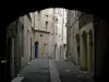 Pézenas - Strasse der Altstadt gesäumt von Häusern