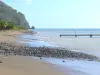 Pointe-Noire - Plage Caraïbe et ponton sur l'eau