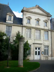 Poitiers - Facade of the episcopal palace, column and lamppost