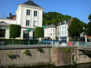 Pont-Audemer - Fluss Risle und Fassaden der Stadt