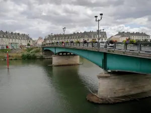 Pontoise - Bridge spanning the Oise River