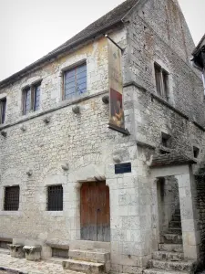 Provins - Fachada del granero de diezmo