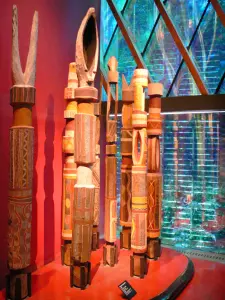 Quai Branly museum - Oceania collection: Funeral posts