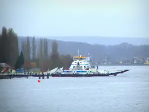 Regionaal Natuurpark Boucles de la Seine Normande - Shores en de rivier (de Seine) met een lade