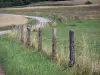 Regionale Natuurpark van de Frans Vexin - Château de Théméricourt (landelijk landhuis) met het Maison du Parc, weide, vijver en bomen