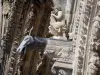 Reims - Kathedrale Notre-Dame im gotischen Stil: Bildhauerkunst (Statuen)