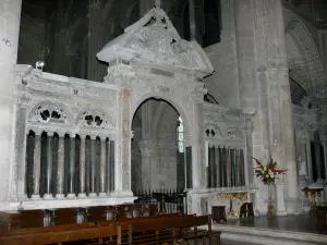 Reims - Intérieur de la basilique Saint-Remi