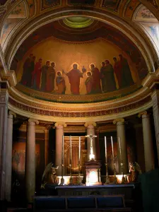 Rennes - Binnen in de kathedraal van St. Peter