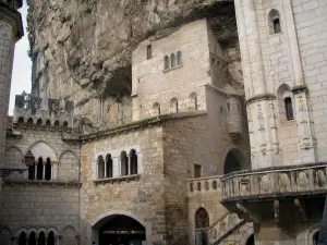 Rocamadour - Notre-Dame chapel (on the right), Saint-Michel chapel (in the middle) and former Episcopal palace (on the left) home to the Sacred Art museum, in the Quercy
