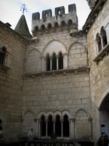 Rocamadour - Former Episcopal palace home to the Sacred Art museum