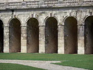 La Roche-Guyon - Arcate del castello