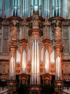 Rodez - Inside Notre-Dame cathedral: organ case