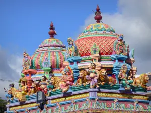 Saint-André - Détail du temple tamoul du Petit Bazar