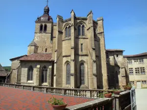 Saint-Antoine-l'Abbaye - Église abbatiale gothique Saint-Antoine