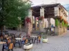 Saint-Antonin-Noble-Val - Café Terrace on the square and flower-bedecked covered market hall