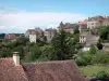 Saint-Benoît-du-Sault - Toit en premier plan avec vue sur les maisons du village