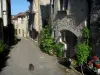 Saint-Cirq-Lapopie - Street and houses of the village, in the Lot valley, in the Quercy
