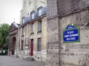 Saint-Germain-des-Prés - Paneel van St.-Germain-des-Prés en het kerkportaal