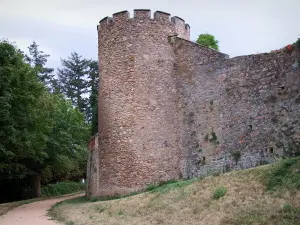 Saint-Haon-le-Châtel - Crenellated tower and ramparts of the medieval village