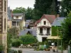 Saint-Honoré-les-Bains - Huizen van de spa, in de Morvan Regionaal Natuurpark