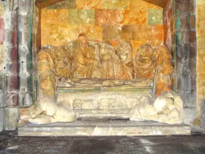 Saint-Junien collegiate church - Statue of the Entombment of Christ of the Saint-Martial chapel