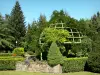 Saint-Lary-Soulan - Spa town and ski resort: Parc Thermal spa garden (flowers, shrubs and trees) ; in the Aure valley