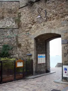 Saint-Malo - Saint-Pierre gateway