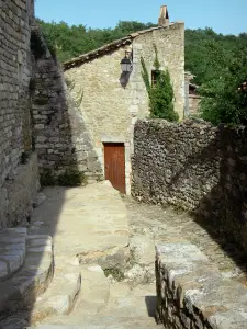 Saint-Montan - Stenen huis van het middeleeuwse dorp
