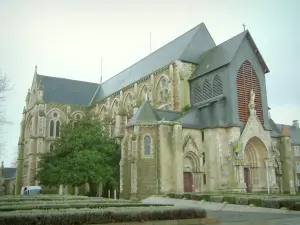 Saint-Nazaire - Kirche der Stadt