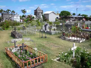 Saint-Paul - Gräber des See-Friedhofes