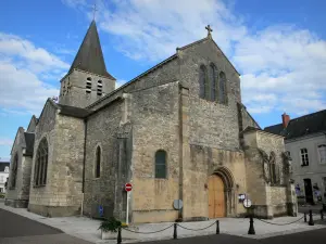 Saint-Pierre-le-Moûtier - Kerk van St. Peter