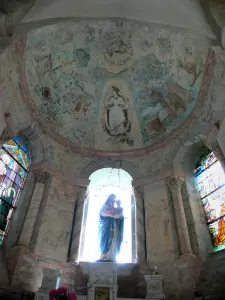 Saint-Révérien church - Inside the Saint-Révérien Romanesque church: apse chapel and its old fresco