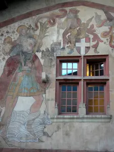 Saint-Sorlin-en-Bugey - Saint Christophorus Fresko (Wandmalerei) schmückend die Fassade eines Dorfhauses; im Bas-Bugey