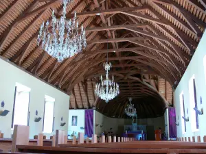 Sainte-Anne - Intérieur de l'église Notre-Dame : nef