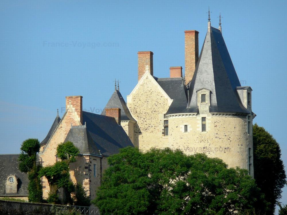 Photos SainteSuzanne Guide Tourisme & Vacances