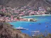 Les Saintes - Bay View van Saintes en de rode daken van Terre -de - Haut van Fort Napoleon