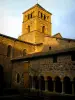 Salles-Arbuissonnas-en-Beaujolais - Clocher de l'église, galerie du cloître roman et puits