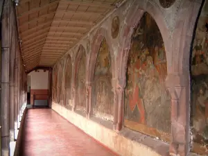 Saverne - Récollets cloister with murals