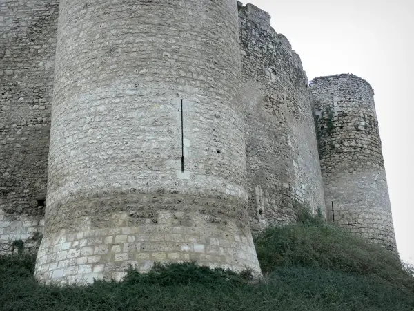 Schloss von Billy - Mittelalterliche Burg (Festung) von Billy